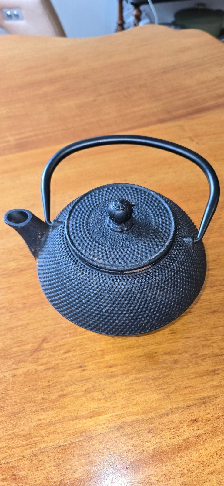 Japanse gietijzeren theepot, Ophalen