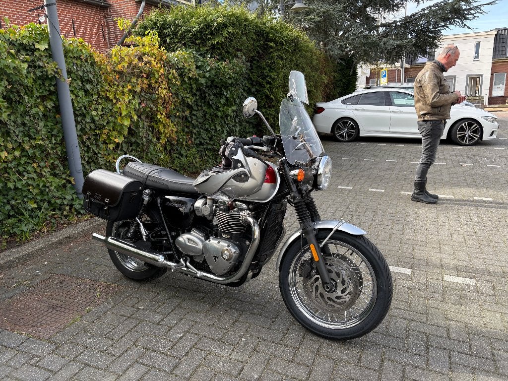 Prachtige Triumph Bonneville T120, 2 cilinders, Motorrijbewijs A, Gebruikt, Particulier