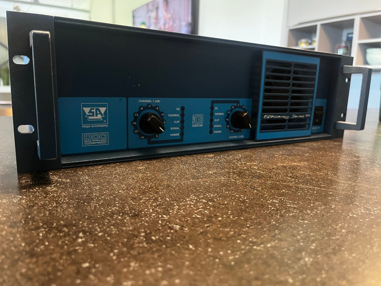 Stage Accompany ES20 Eindversterker - Zeer Nette Staat, Audio, Tv en Foto, Ophalen, Zo goed als nieuw, 120 watt of meer, Overige merken