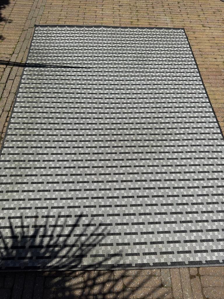 Te koop Mooi net vloerkleed voor buiten!, Ophalen, Zo goed als nieuw