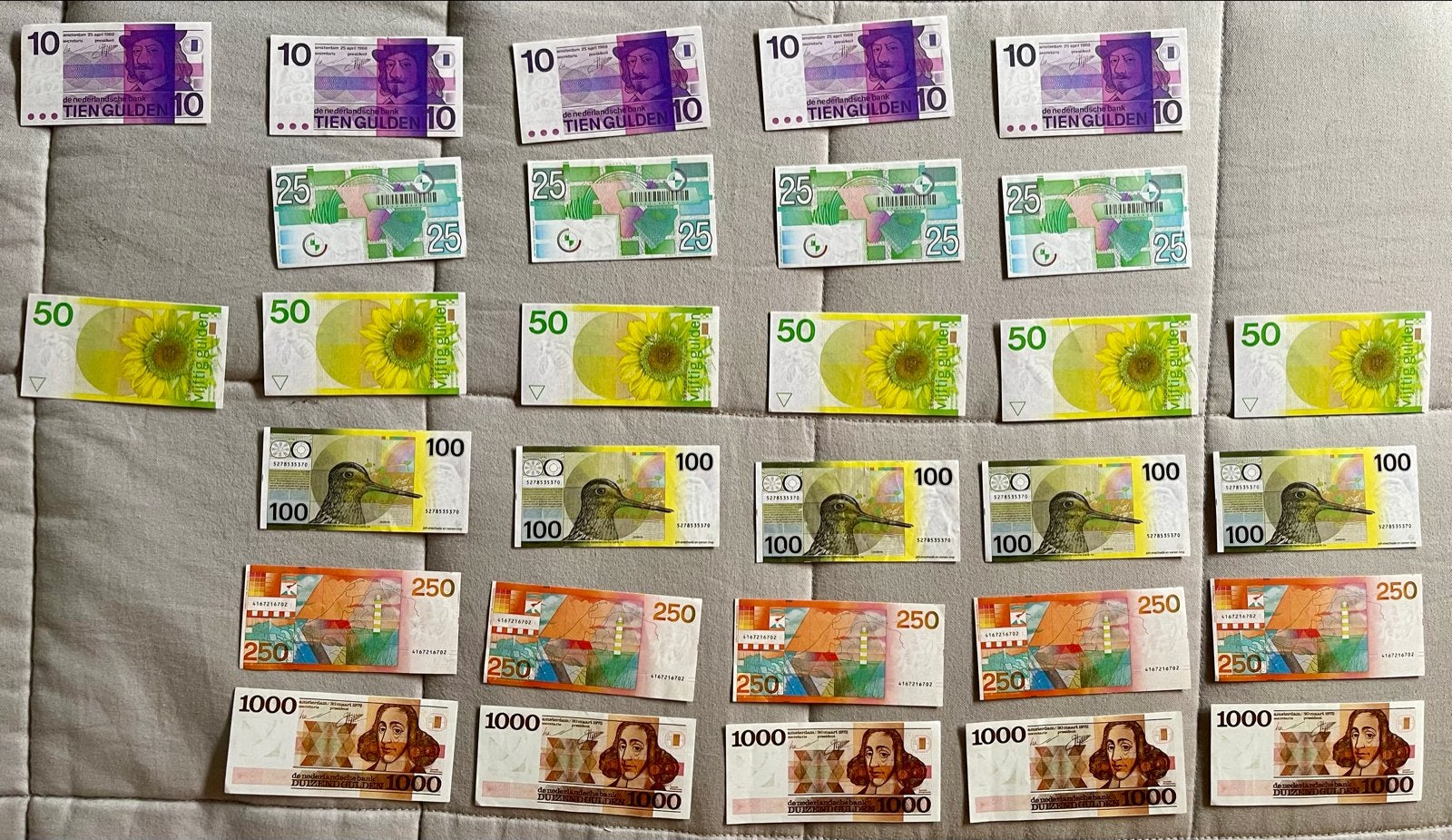 Speelgoedgeld Guldenbiljetten 3 sets en losse biljetten, Ophalen of Verzenden, 1000 gulden, Setje