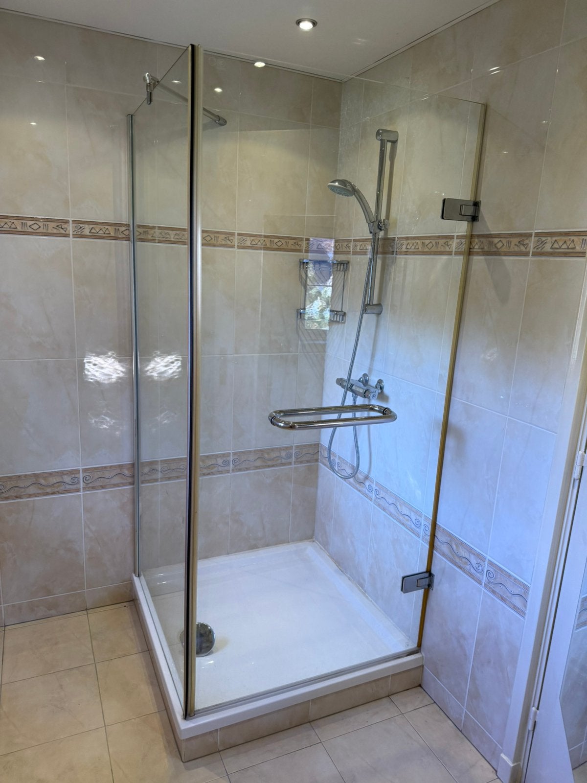 Complete badkamer, Huis en Inrichting, Ophalen, Gebruikt, Met bad