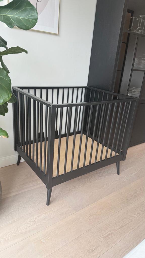 Baby Box met kleed, Kinderen en Baby's, Boxen, Ophalen, Gebruikt, Vierkant, Boxkleed