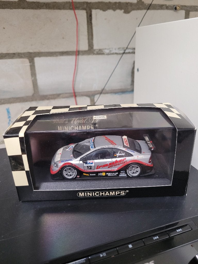 opel astra V8 coupe dtm 2000 minichamps 1:43 C. Menzel, Ophalen of Verzenden, Zo goed als nieuw, Auto, MiniChamps
