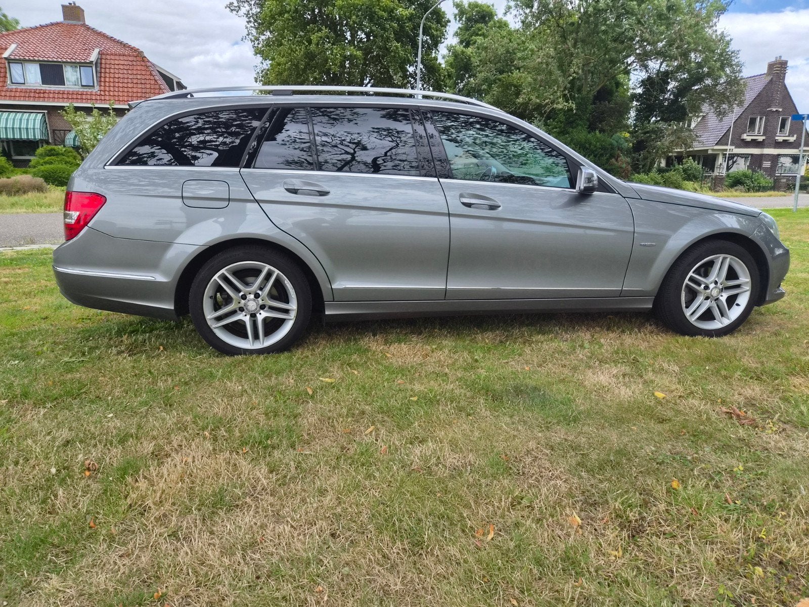 Mercedes-Benz C-Klasse C180 | Facelift | Nw APK | Afn. Trekh, Auto's, Mercedes-Benz, Achterwielaandrijving, Zwart, 14 km/l, Handgeschakeld