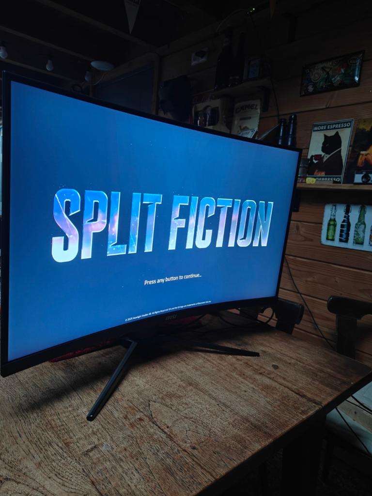 MSI Optix MAG322CQR 32" Curved 1440p 165Hz Gaming Monitor, MSI, Zo goed als nieuw, 1 tot 2 ms, HDMI