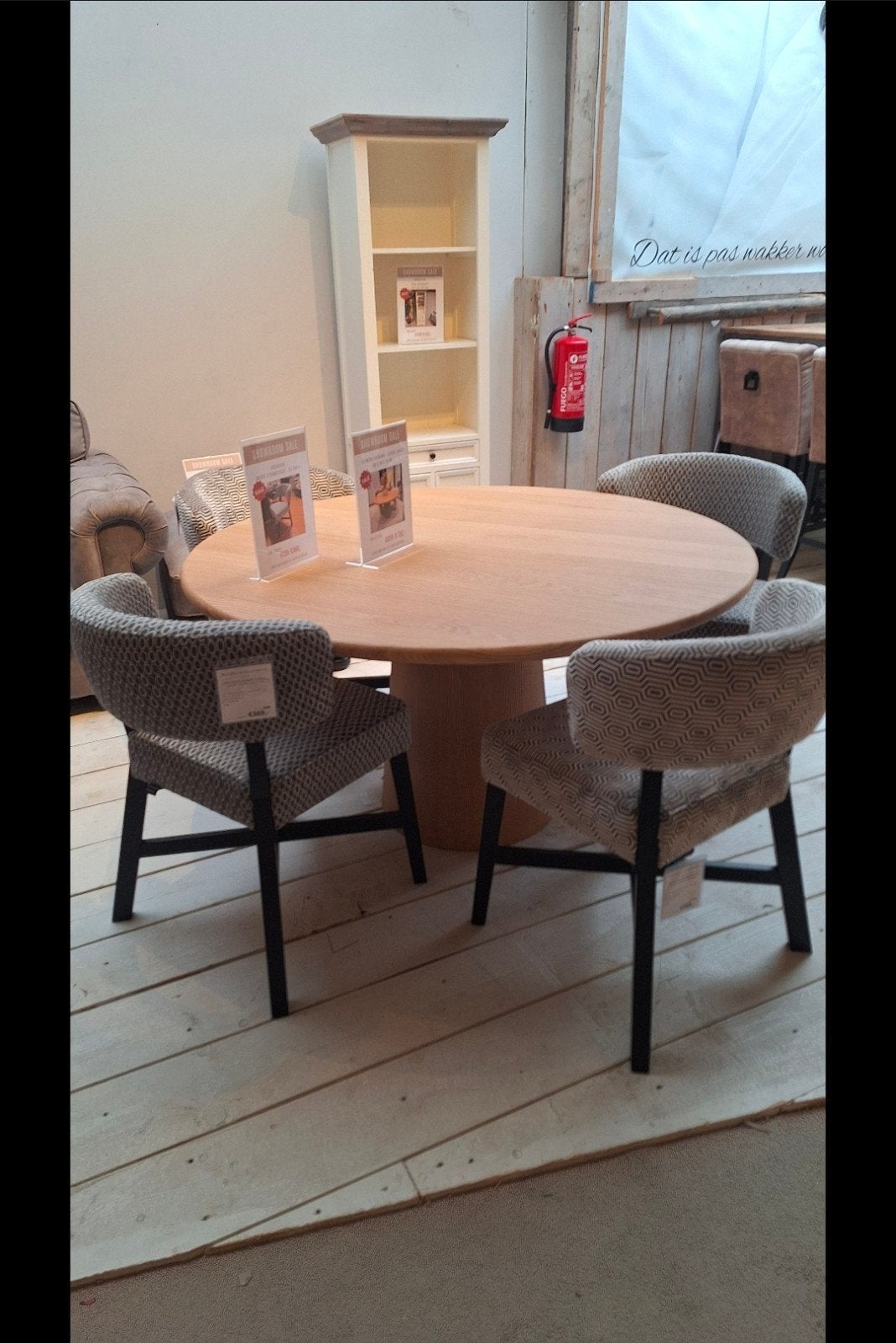 Oakley eettafel 130cm eiken richmond