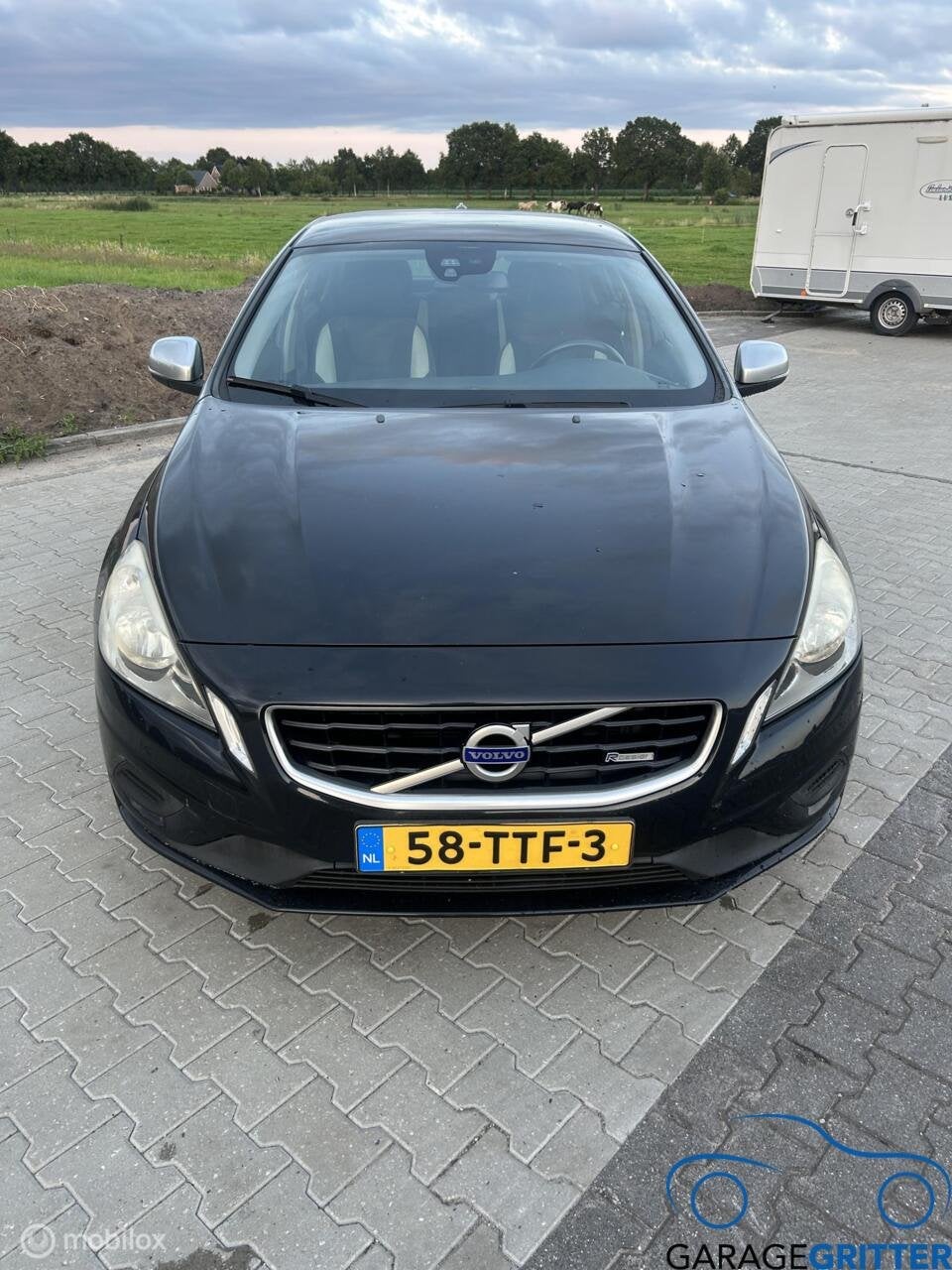 Volvo S60 1.6 T3 R-Design, Auto's, Volvo, Voorwielaandrijving, Gebruikt, 4 cilinders, 150 pk