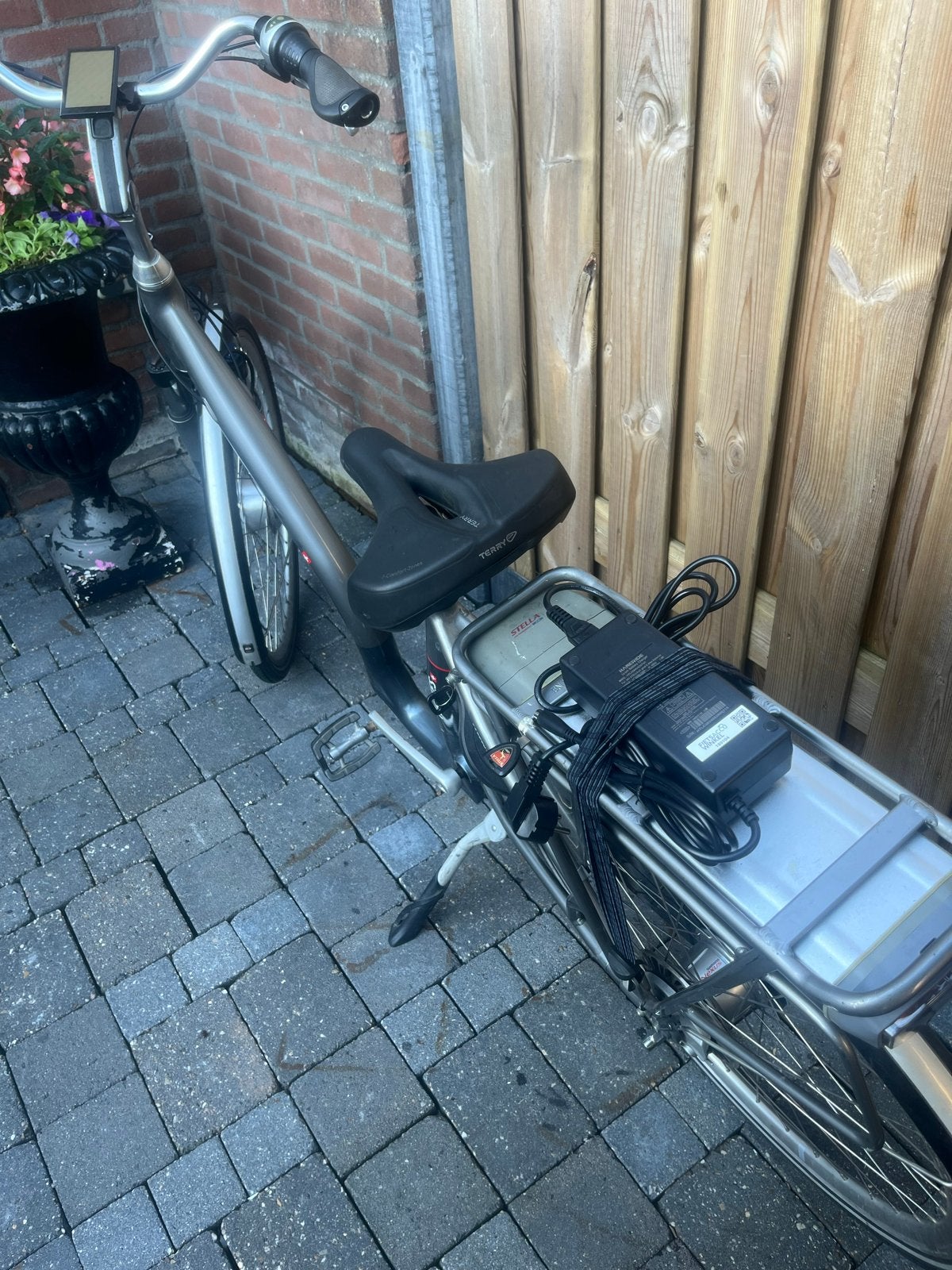 Stella Nantes elektrische fiets - Zo goed als nieuw, Zo goed als nieuw, 51 tot 55 cm, 50 km per accu of meer, Ophalen