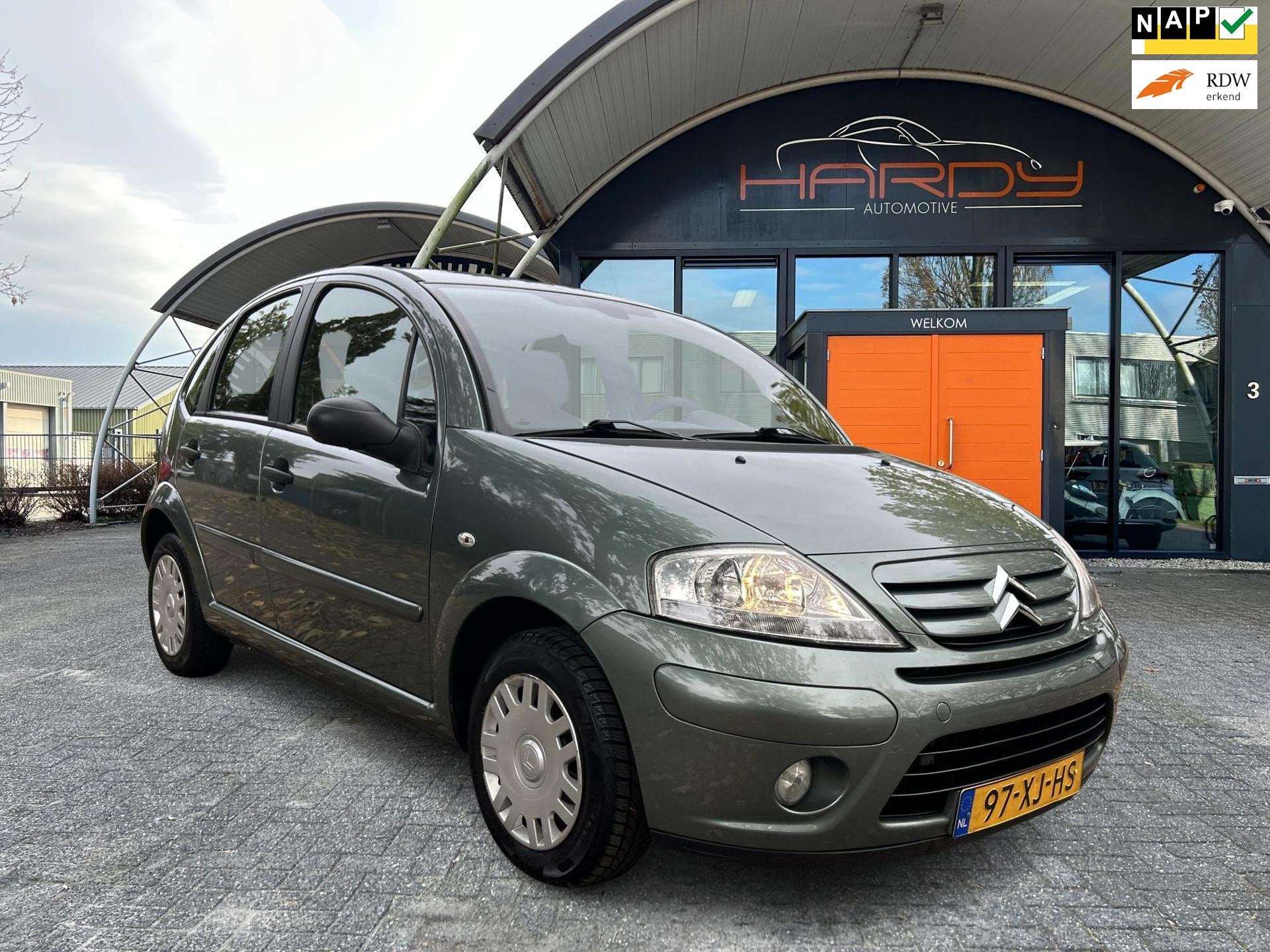 Citroen C3 1.4i Apple Carplay Nieuwe APK, Voorwielaandrijving, 989 kg, Origineel Nederlands, Bedrijf