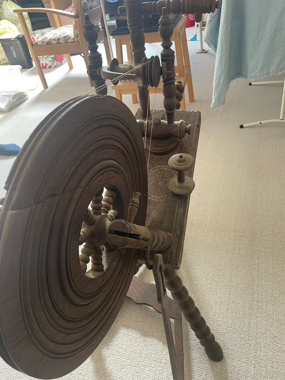 Antiek Houten Spinnewiel, Hobby en Vrije tijd, Spinnewielen en Spinnen, Ophalen, Gebruikt, Spinnewiel