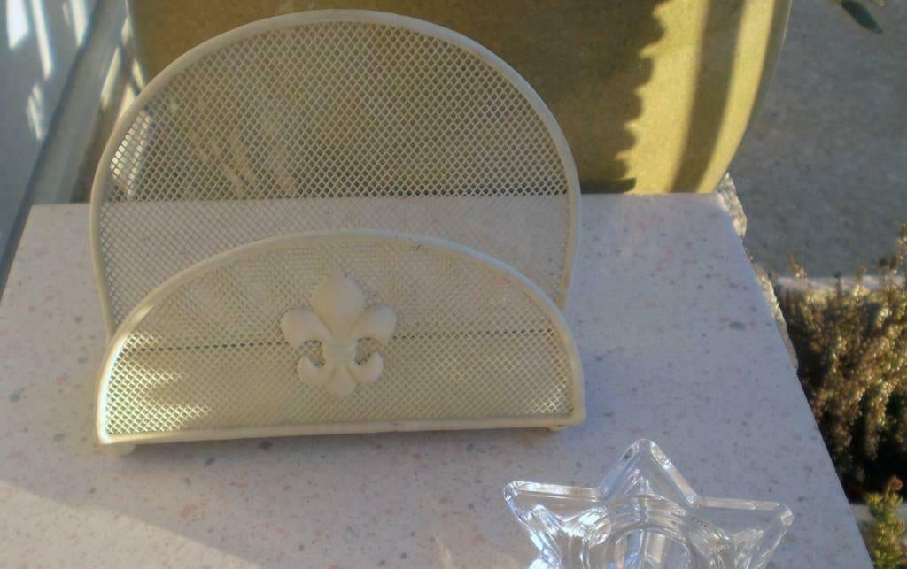 vintage brocante metalen servethouder / brievenstandaard, Beige, Overige typen, Ophalen of Verzenden, Zo goed als nieuw