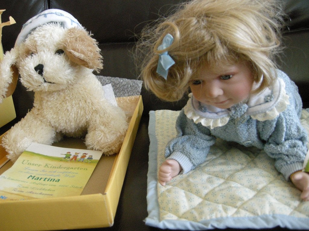Nieuw! Porseleine pop sammlerpuppe collectie met hond..En kl, Antiek en Kunst, Antiek | Porselein, Ophalen of Verzenden