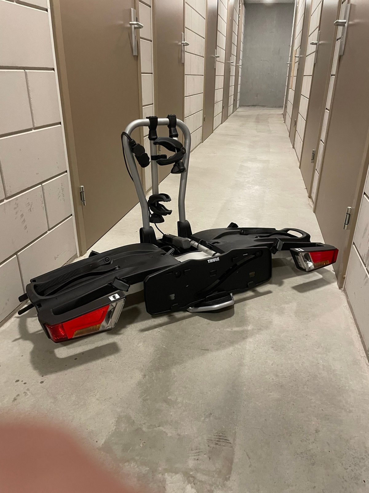 Thule EasyFold 932 Trekhaakdrager voor 2 fietsen, Ophalen, Zo goed als nieuw, 2 fietsen, Trekhaakdrager