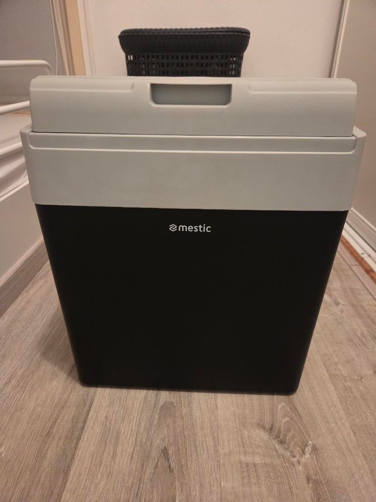 Mestic Elektrische Koelbox - Perfect voor onderweg!, Ophalen of Verzenden, Zo goed als nieuw, Elektrisch
