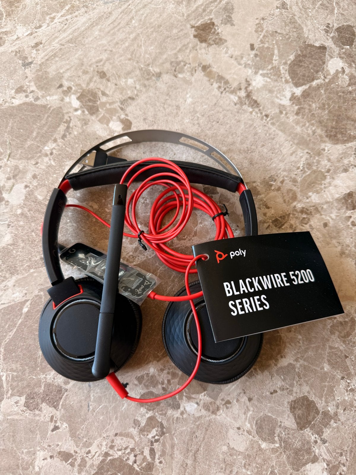 Poly Blackwire 5200 Series Bedrade Headset Zwart/Rood, Overige merken, Zo goed als nieuw, Over-ear, Zwart