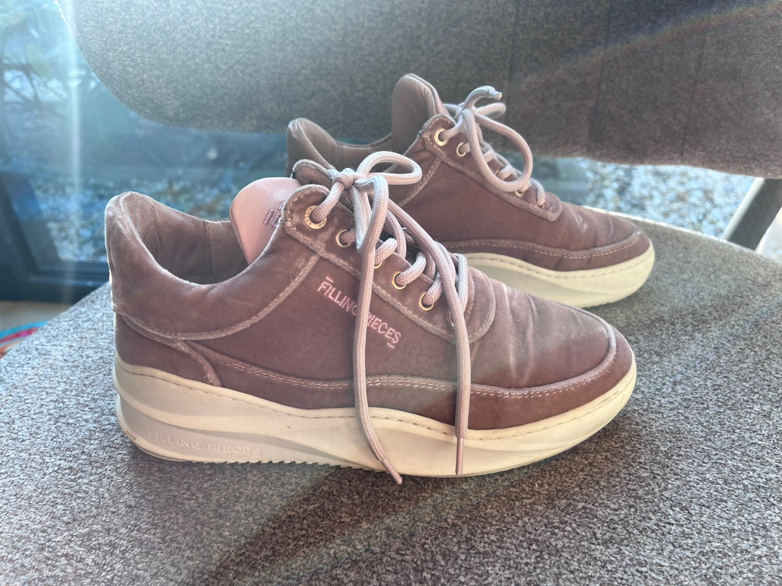 Filling pieces sneakers suede mt 37, Ophalen of Verzenden, Zo goed als nieuw, Roze, Sneakers of Gympen