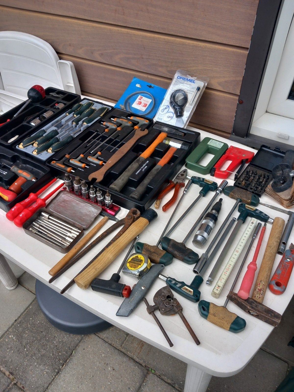 Handgereedschap, Ophalen