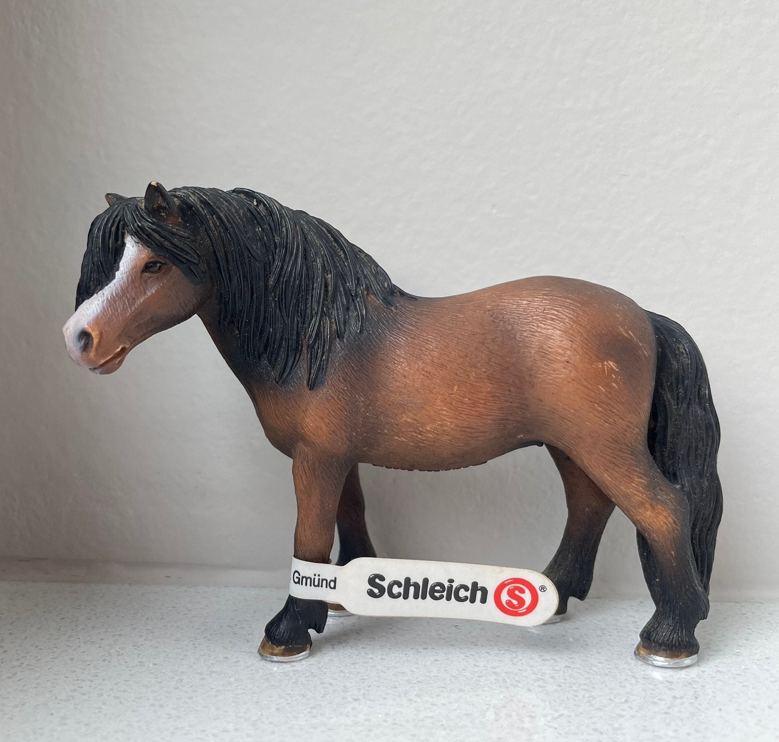 Schleich dartmoor merrie vaantje, Verzenden, Nieuw, Paard, Beeldje of Figuurtje