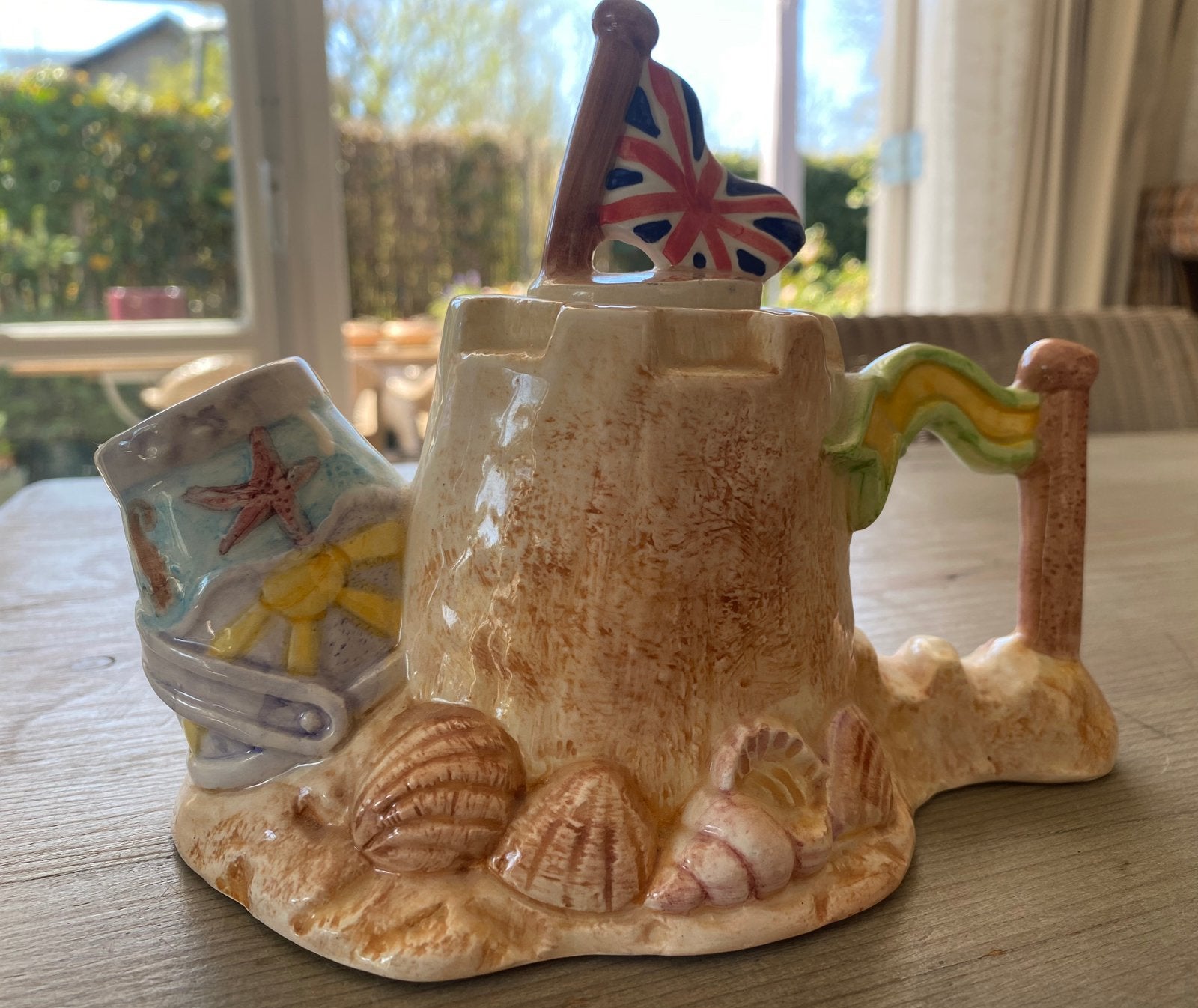 Theepot strand schelpen strandkasteel Leonardo, Ophalen of Verzenden, Zo goed als nieuw, Hout