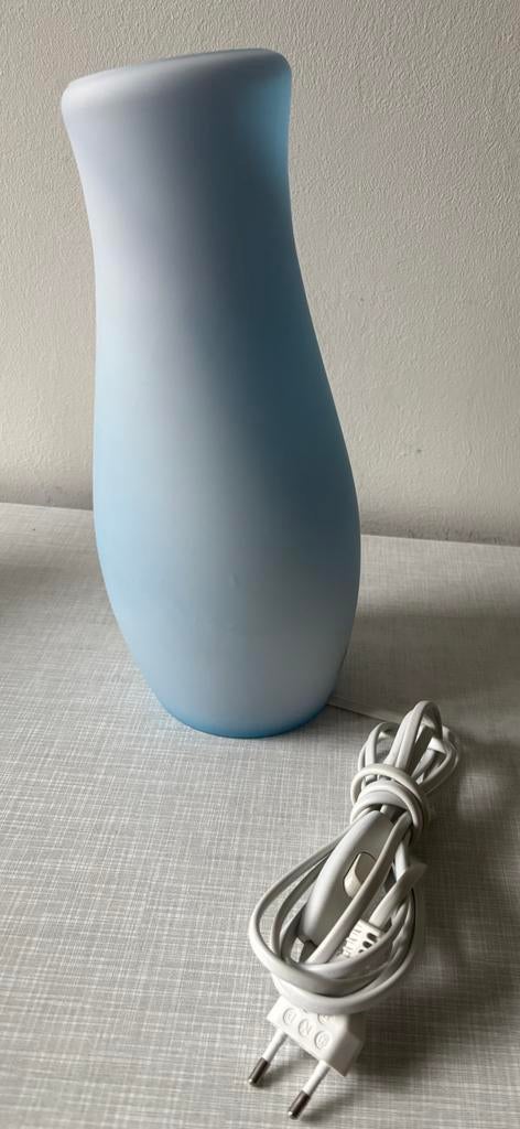 IKEA Mylonit tafellamp wit/blauw 30 cm hoog, Huis en Inrichting, Lampen | Tafellampen, Ophalen, Zo goed als nieuw, Minder dan 50 cm