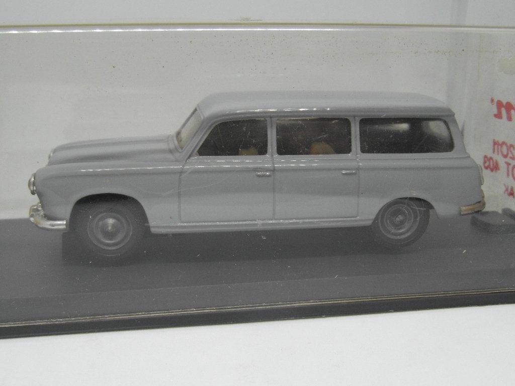 Peugeot 403 Break   Solido  1:43, Ophalen of Verzenden, Gebruikt, Auto, Solido