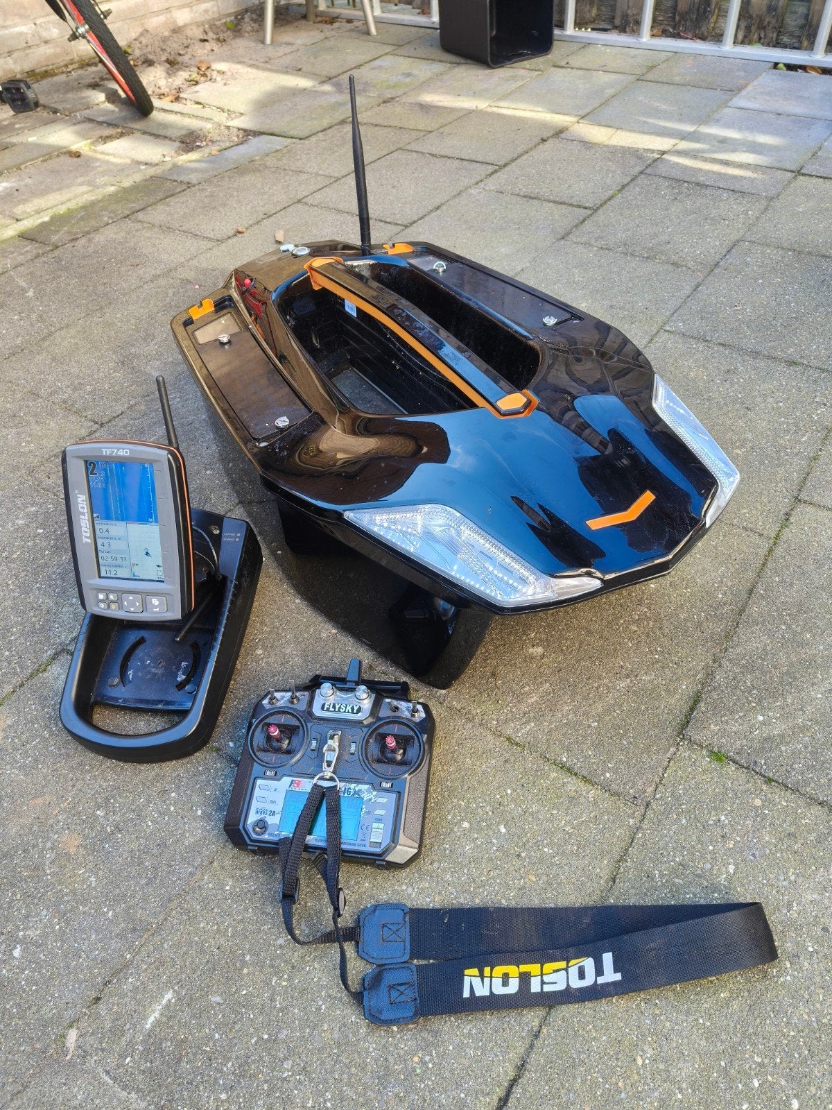 Voerboot Toslon xboat 730, Ophalen of Verzenden, Gebruikt