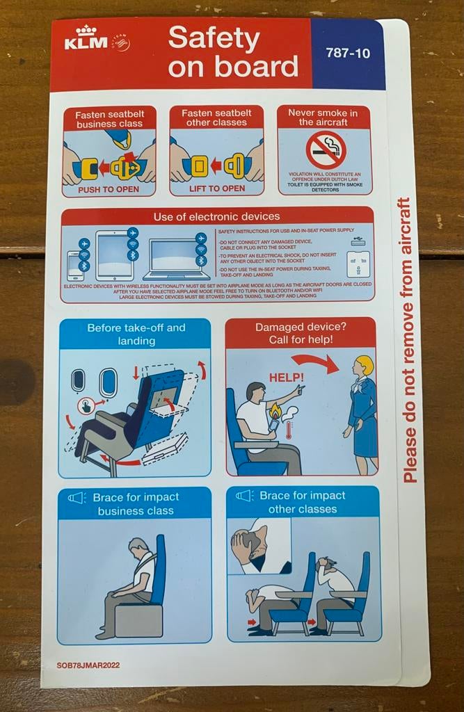 Airplane Safety Cards, Ophalen of Verzenden, Zo goed als nieuw, Kaart, Foto of Prent