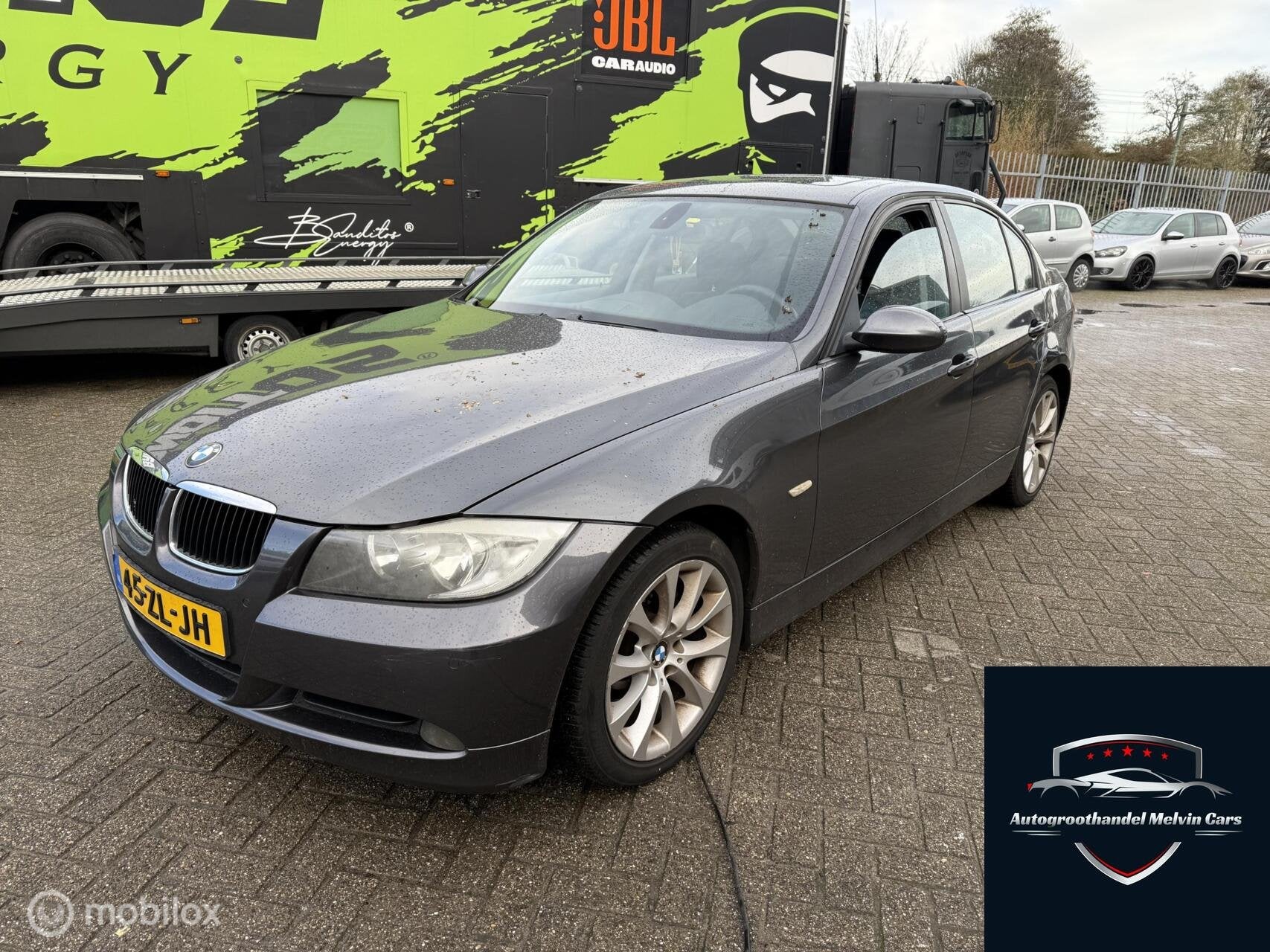 BMW 3-serie 318i Business Line airco EXPORTPRIJS, Auto's, Zwart, 4 cilinders, 129 pk, Handgeschakeld