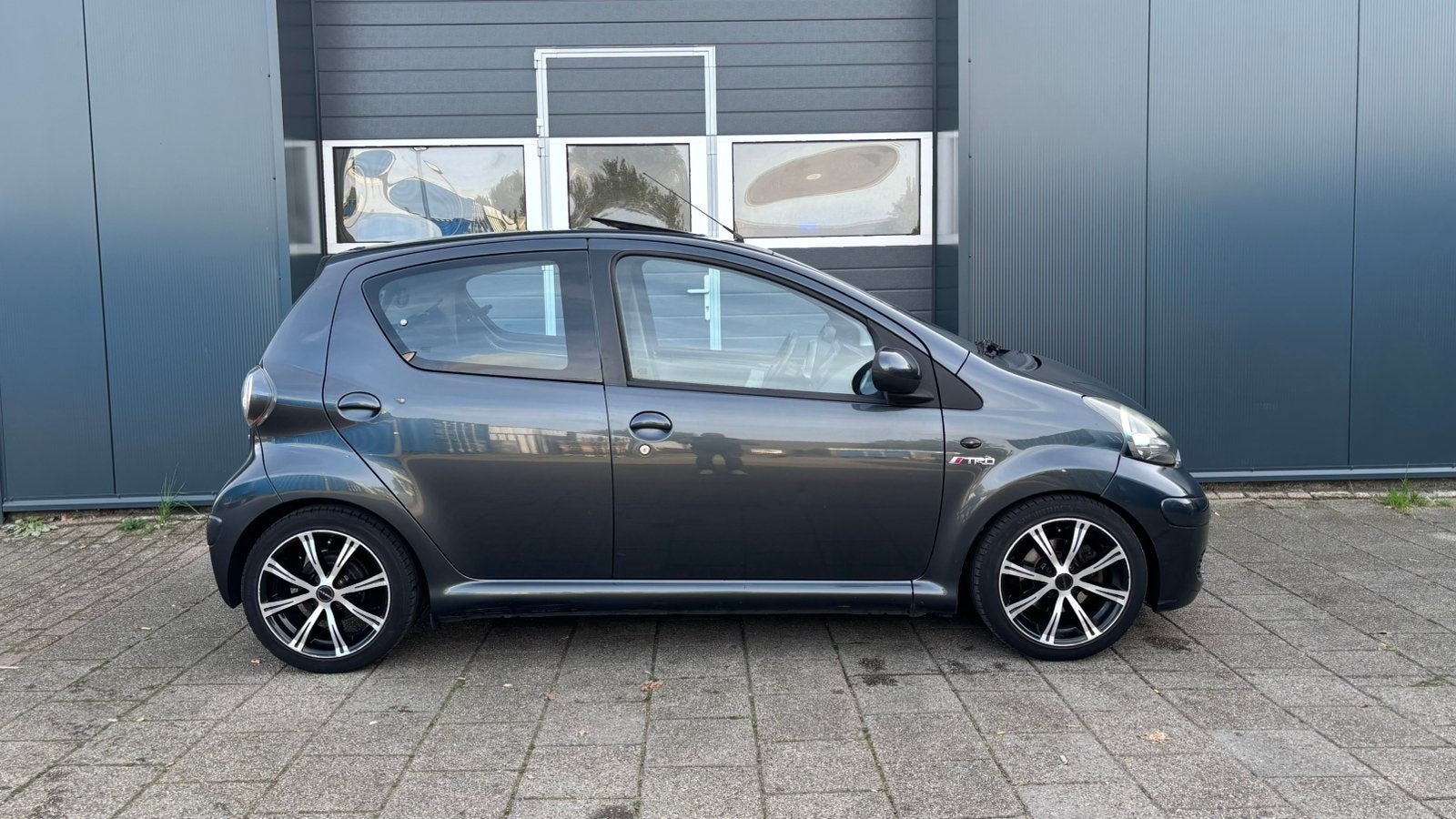Foto 4 van Toyota Aygo 1.0 12V|APK|AIRCO|ELRAMEN|SCHUIFDAK|UNIEK!!