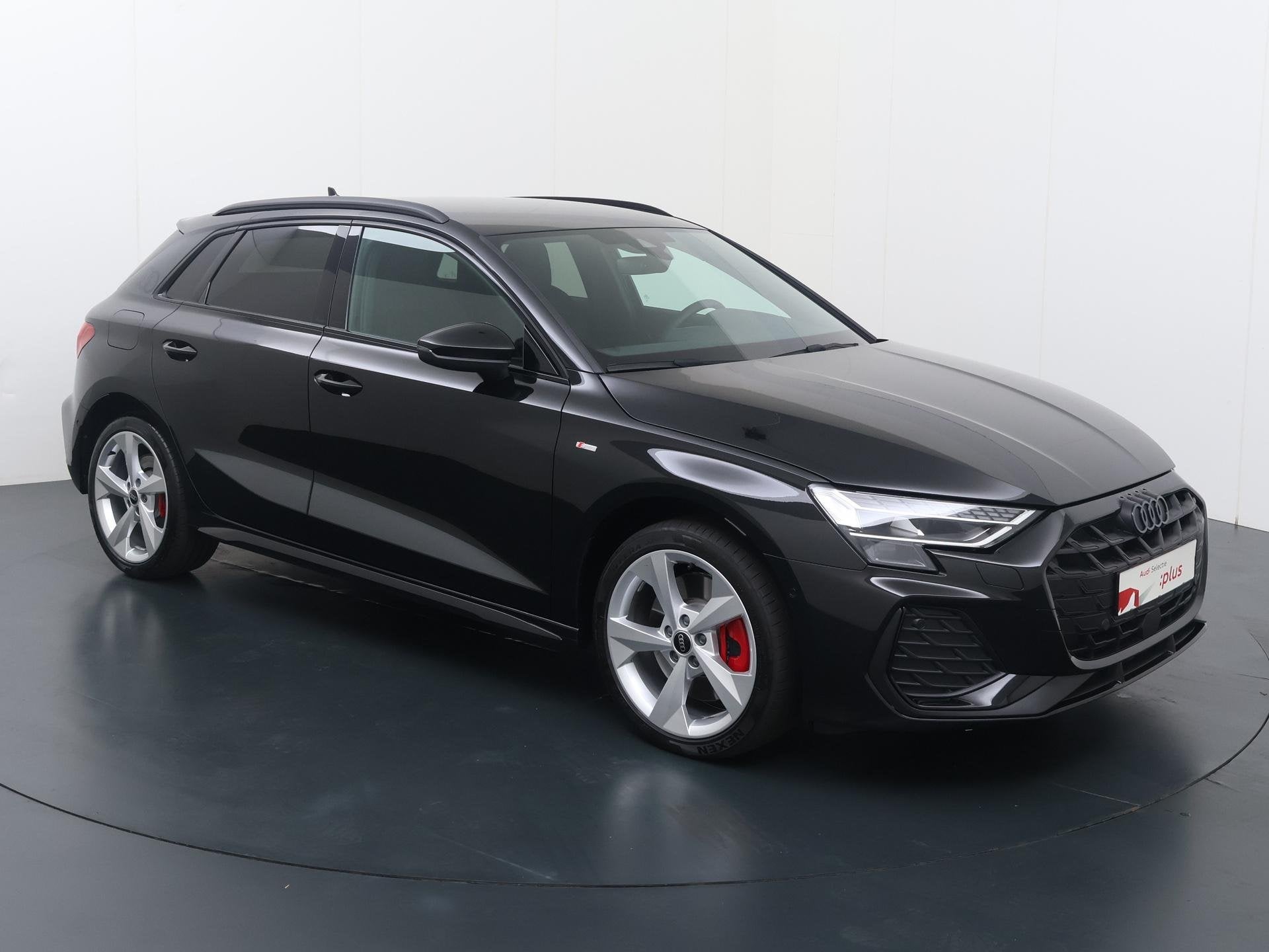 Audi A3 Sportback 45 TFSI e S edition Competition | 272 PK |, Auto's, Audi, 12 maanden, 4 cilinders, 150 min, Hybride Elektrisch/Benzine