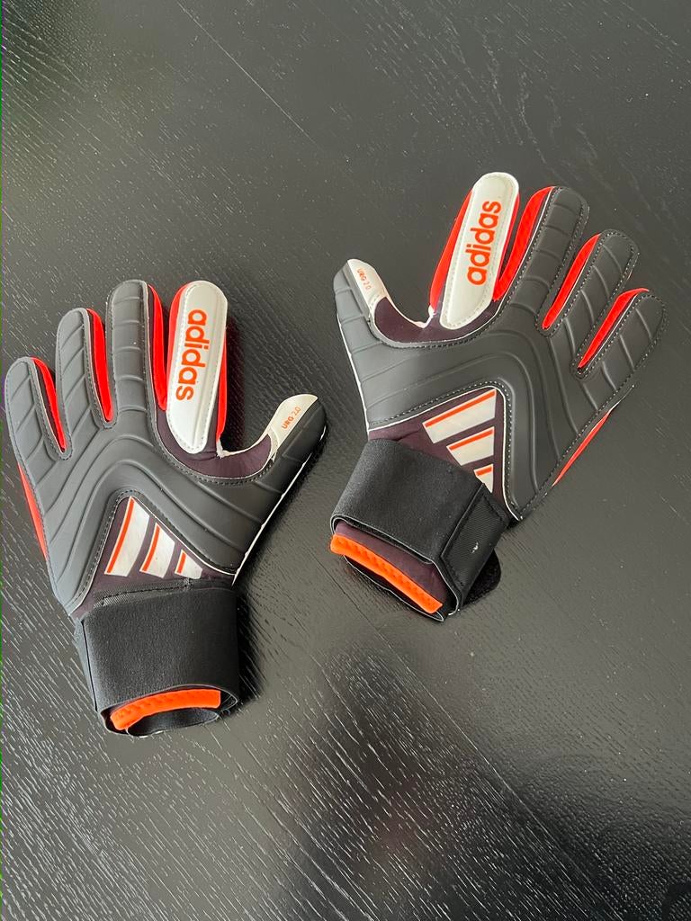 Adidas copa keepershandschoenen - nieuw, Sport en Fitness, Voetbal, Ophalen of Verzenden, Zo goed als nieuw, Handschoenen