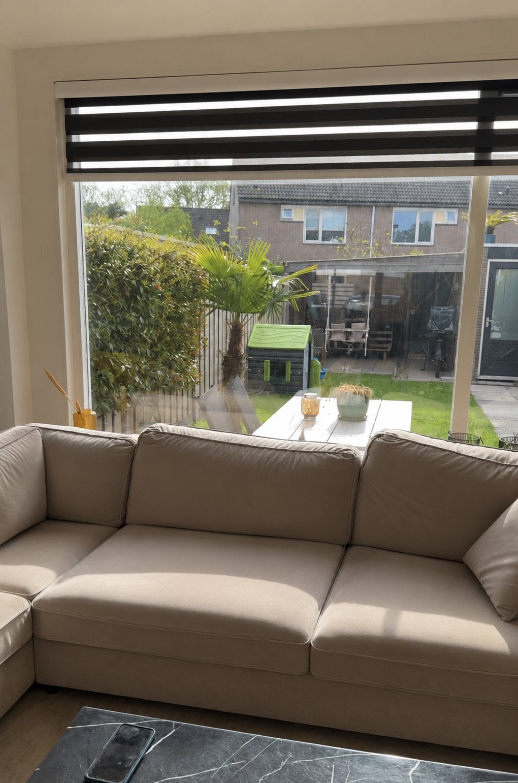Gratis Velvet hoekbank beige!!, Huis en Inrichting, Banken | Bankstellen, Ophalen, Zo goed als nieuw, Vierpersoons of meer