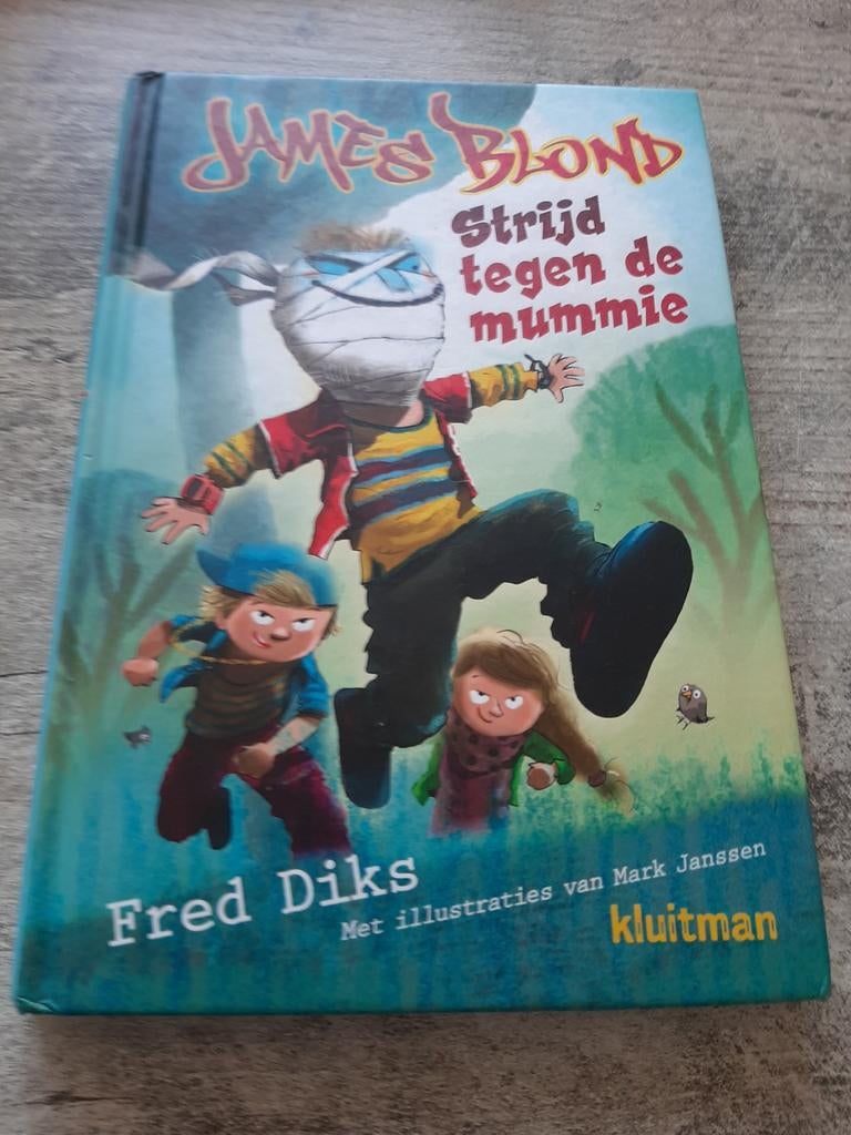 James Blond: Strijd tegen de mummie - Fred Diks, Ophalen of Verzenden, Zo goed als nieuw, Fred Diks, Fictie algemeen