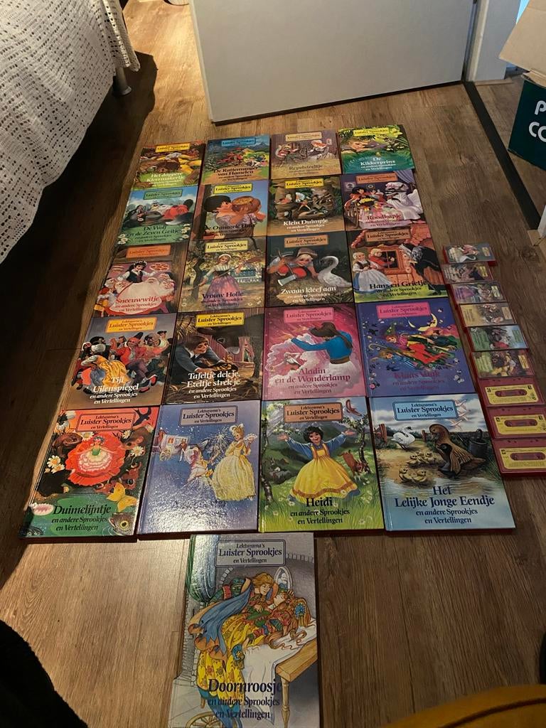 21 Luister Sprookjes boeken + 10 casette bandjes, Ophalen of Verzenden, Gelezen