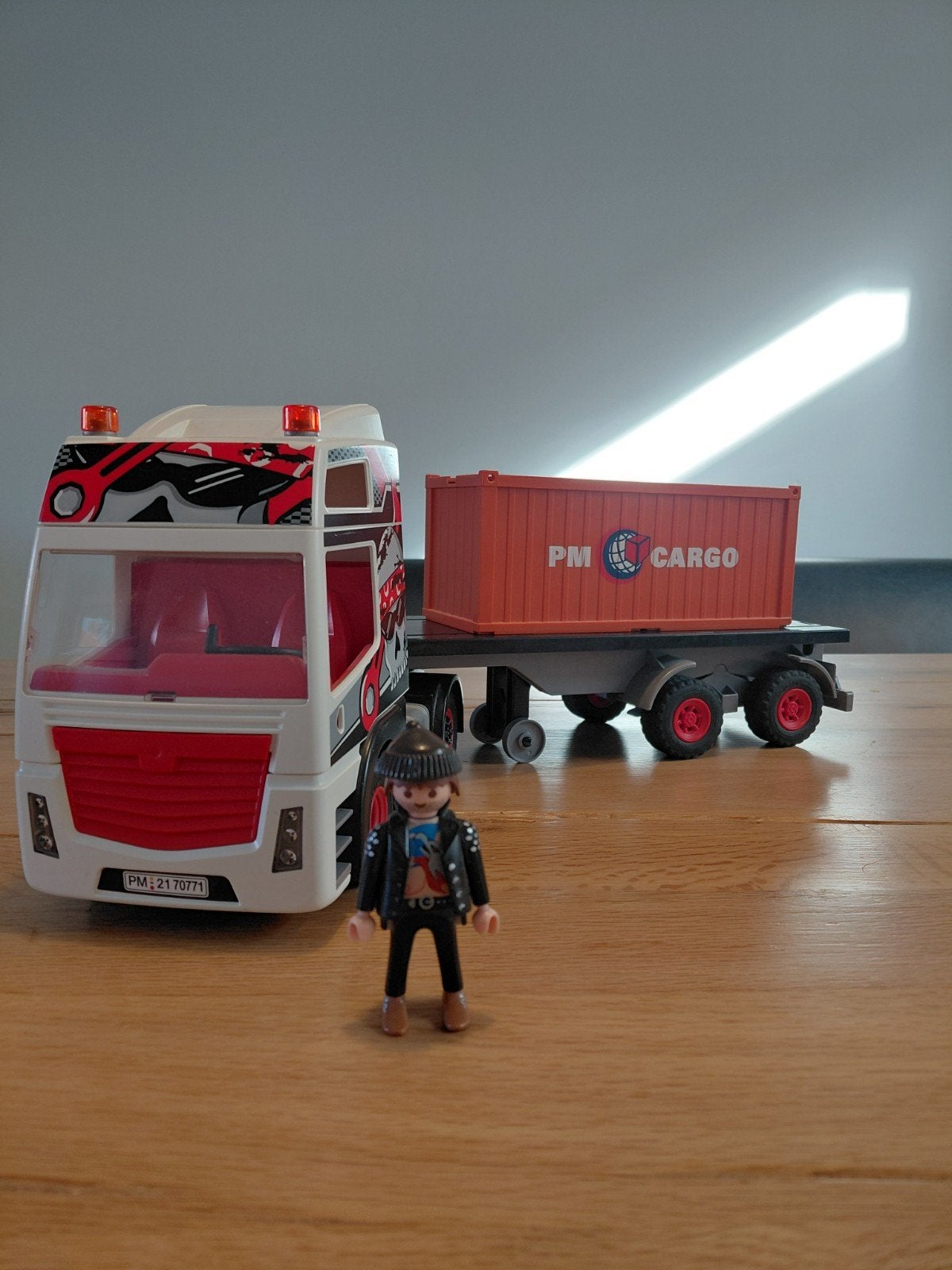 Playmobil vrachtwagen met container en figuur, Ophalen of Verzenden, Zo goed als nieuw, Voertuig