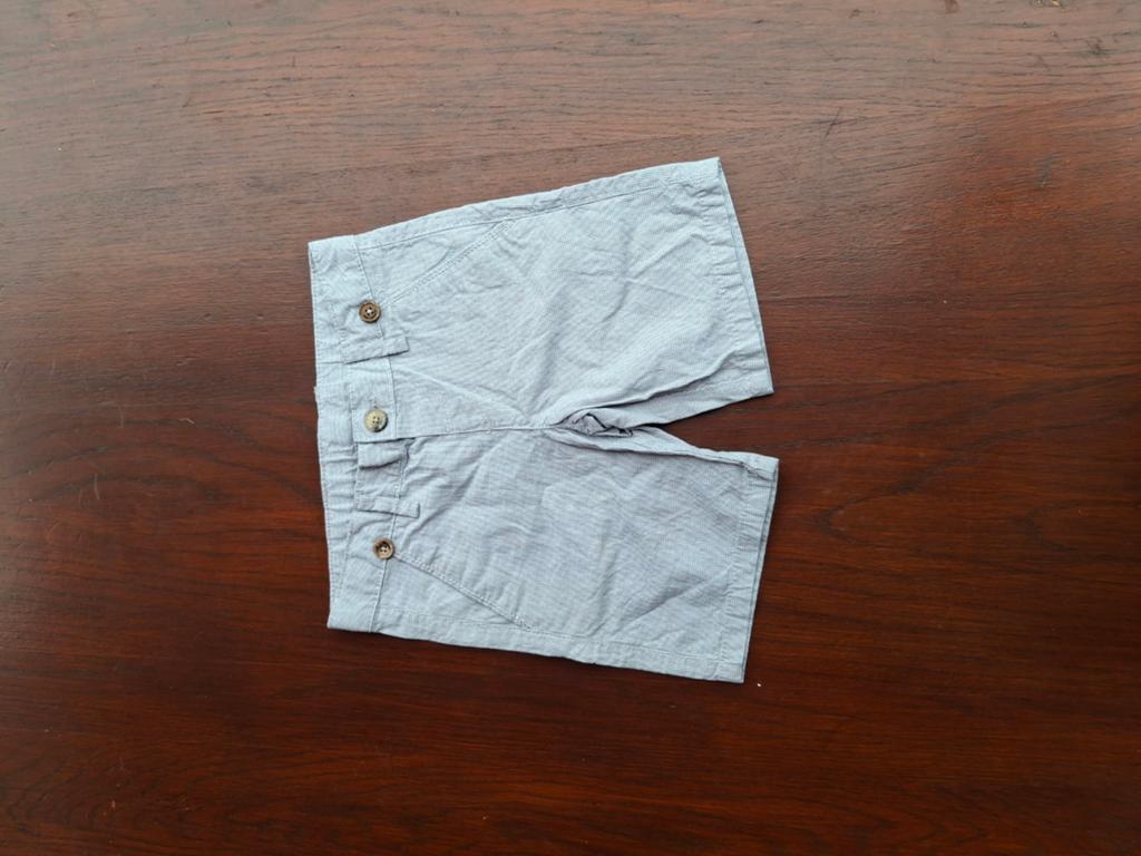 LC Waikiki Jongens Short 98/104 Lichtgrijs Ruitpatroon, Broek, Ophalen of Verzenden, Jongen, Gebruikt