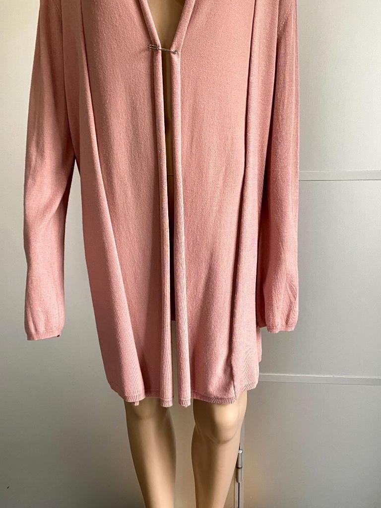 i644 Articles maat 42=L fijn-gebreid lang vest vestje roze, Kleding | Dames, Maat 42/44 (L), Ophalen of Verzenden, Zo goed als nieuw