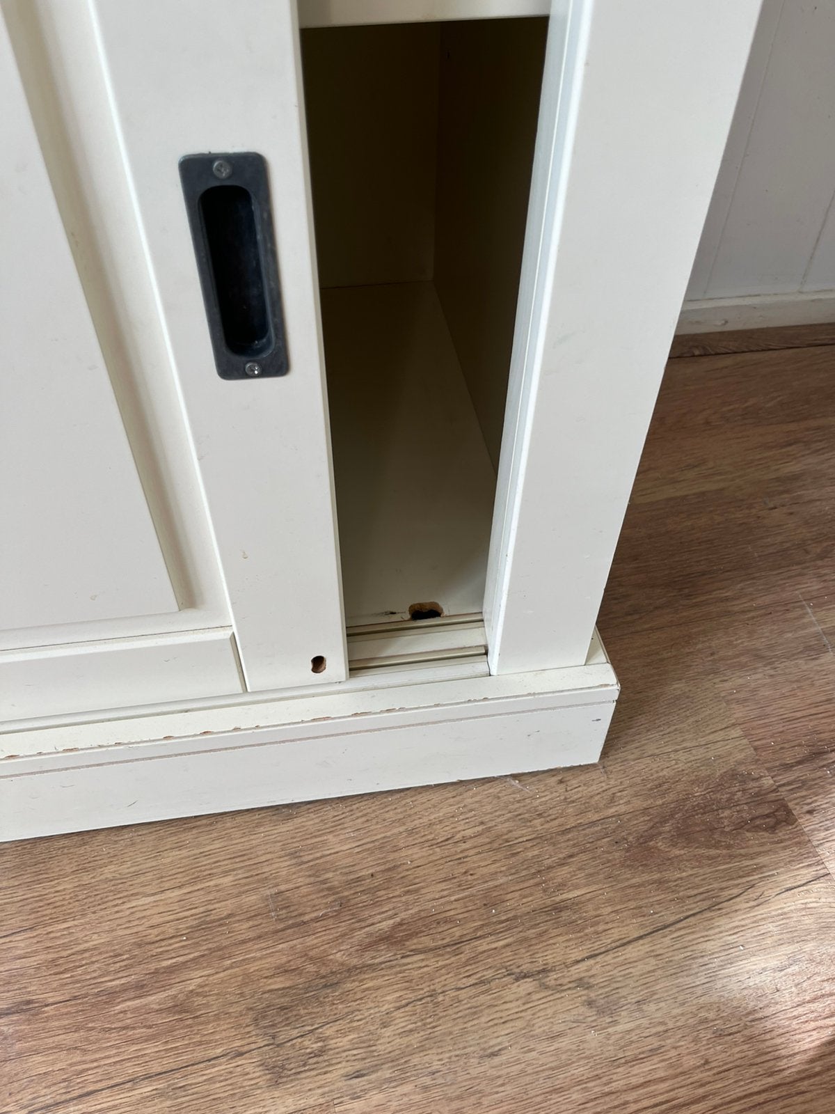 Dressoir wit gratis, Huis en Inrichting, Kasten | Dressoirs, Ophalen, Zo goed als nieuw, 25 tot 50 cm
