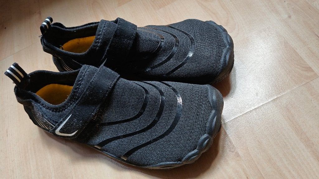 Waterschoenen 41, Watersport en Boten, Watersportkleding, Ophalen of Verzenden, Zo goed als nieuw, Kind, Zeil- of Surfschoenen