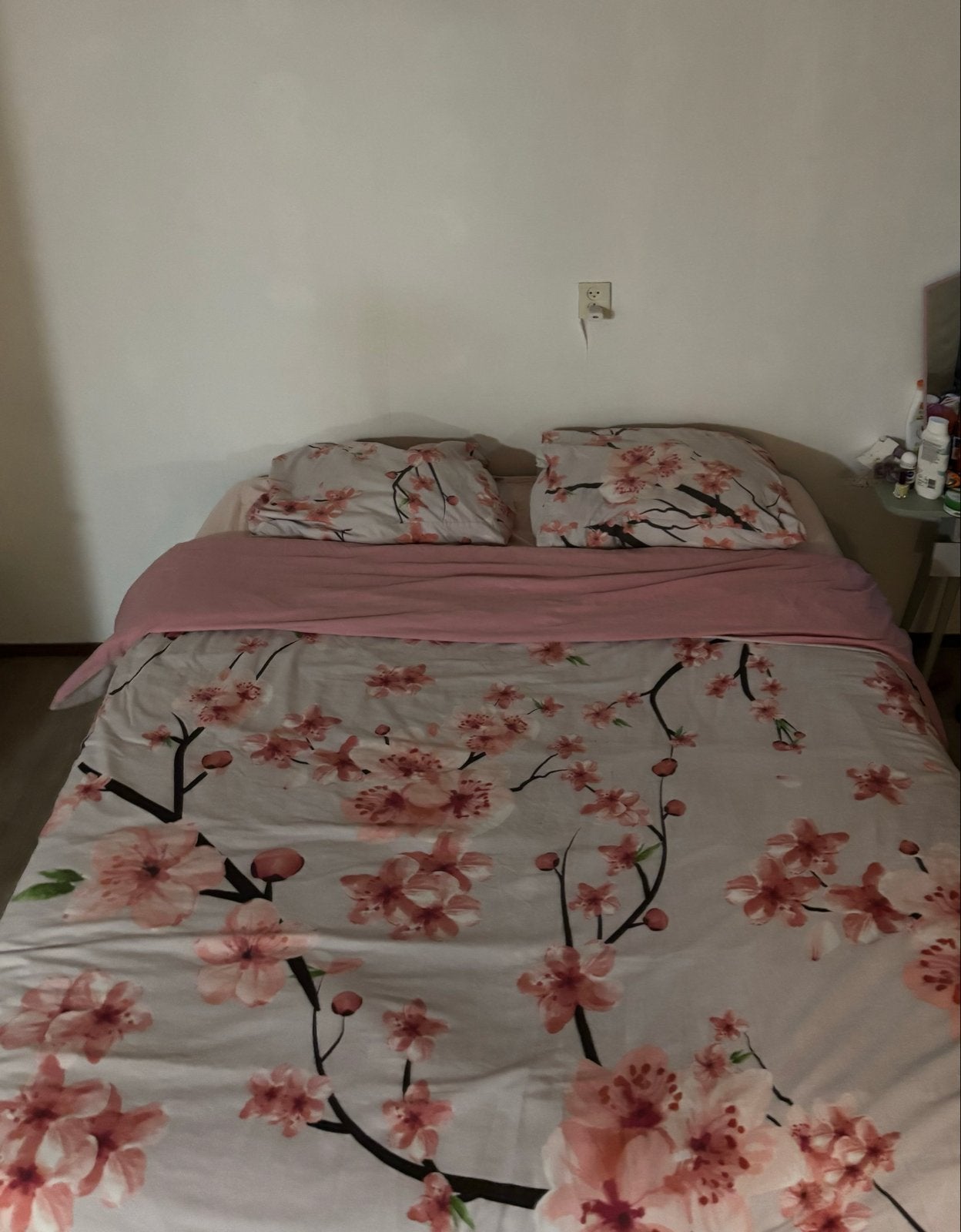 Gratis bed - zelf demonteren, Ophalen, Overige materialen, Gebruikt, Beige