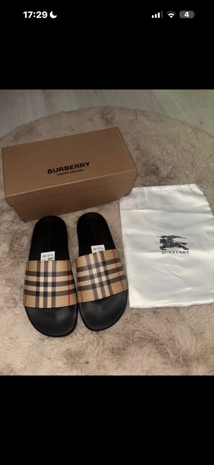 Burberry Slides - Maat 40 Unisex, Verzenden, Nieuw, Beige, Slippers