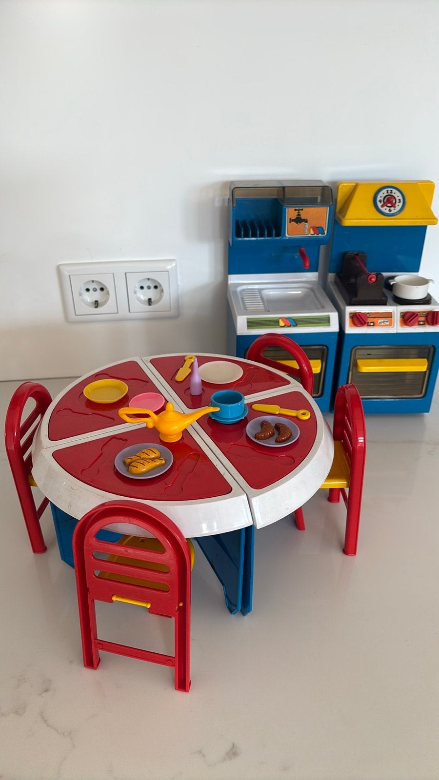 Vintage keuken poppenhuis Eettafel en Accessoires, Verzamelen, Ophalen of Verzenden, Gebruikt