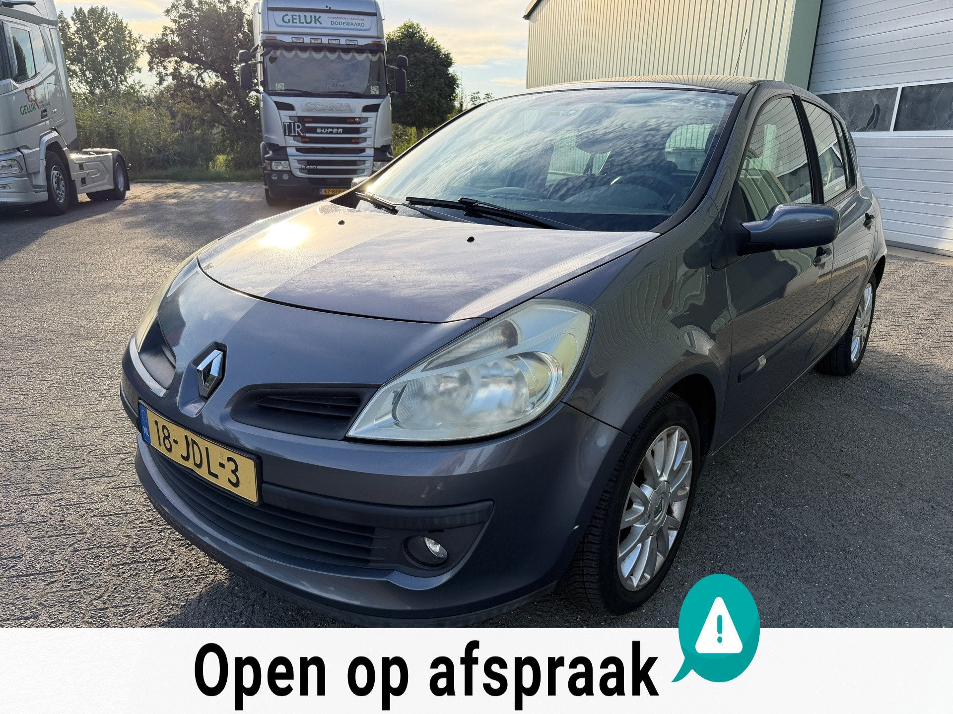 Renault Clio 1.2 TCE Collection Airco April 2027, Voorwielaandrijving, Gebruikt, 4 cilinders, Blauw
