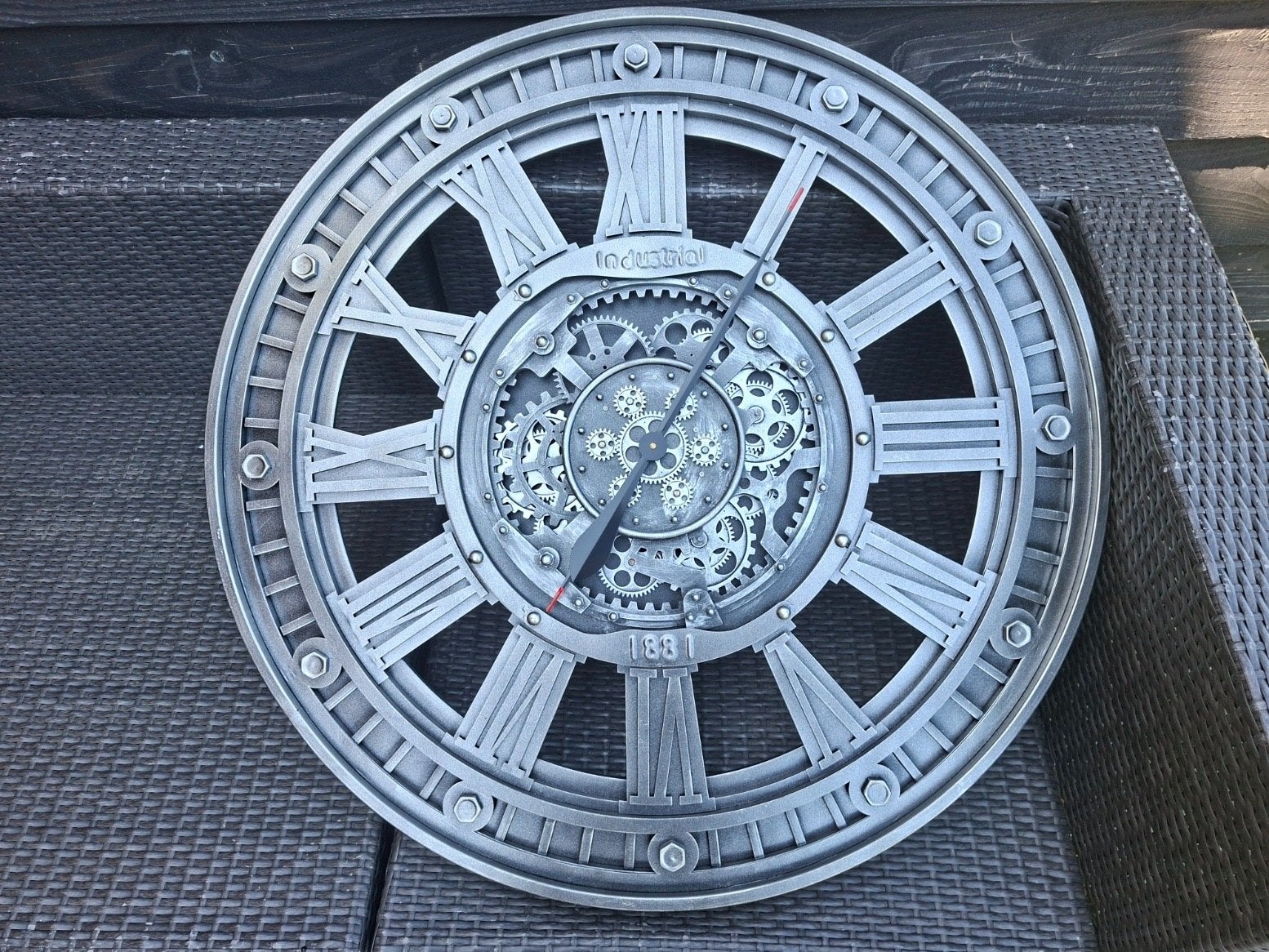 Grote Industriële Wandklok met Zichtbaar Uurwerk, Ophalen, Wandklok, Zichtbaar uurwerk, Analoog