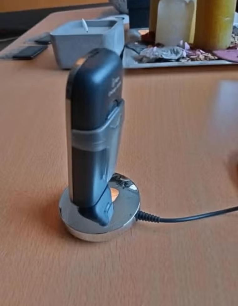 KPN Chicago 800M Micro (handset met oplader) als nieuw, 1 handset, Ophalen of Verzenden, Zo goed als nieuw, Info@gigaset.nl