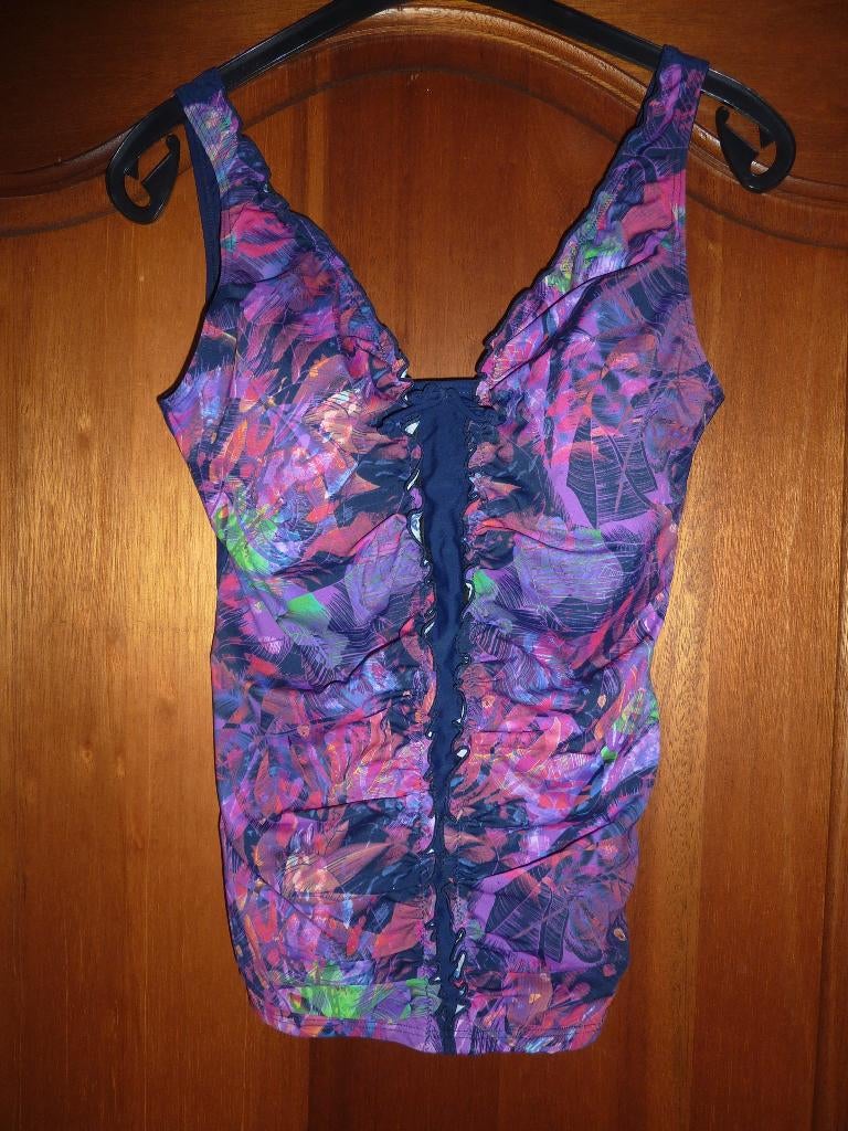 mooie tankini maat 42, Kleding | Dames, Badmode en Zwemkleding, Overige kleuren, Lentigini, Ophalen of Verzenden, Zo goed als nieuw