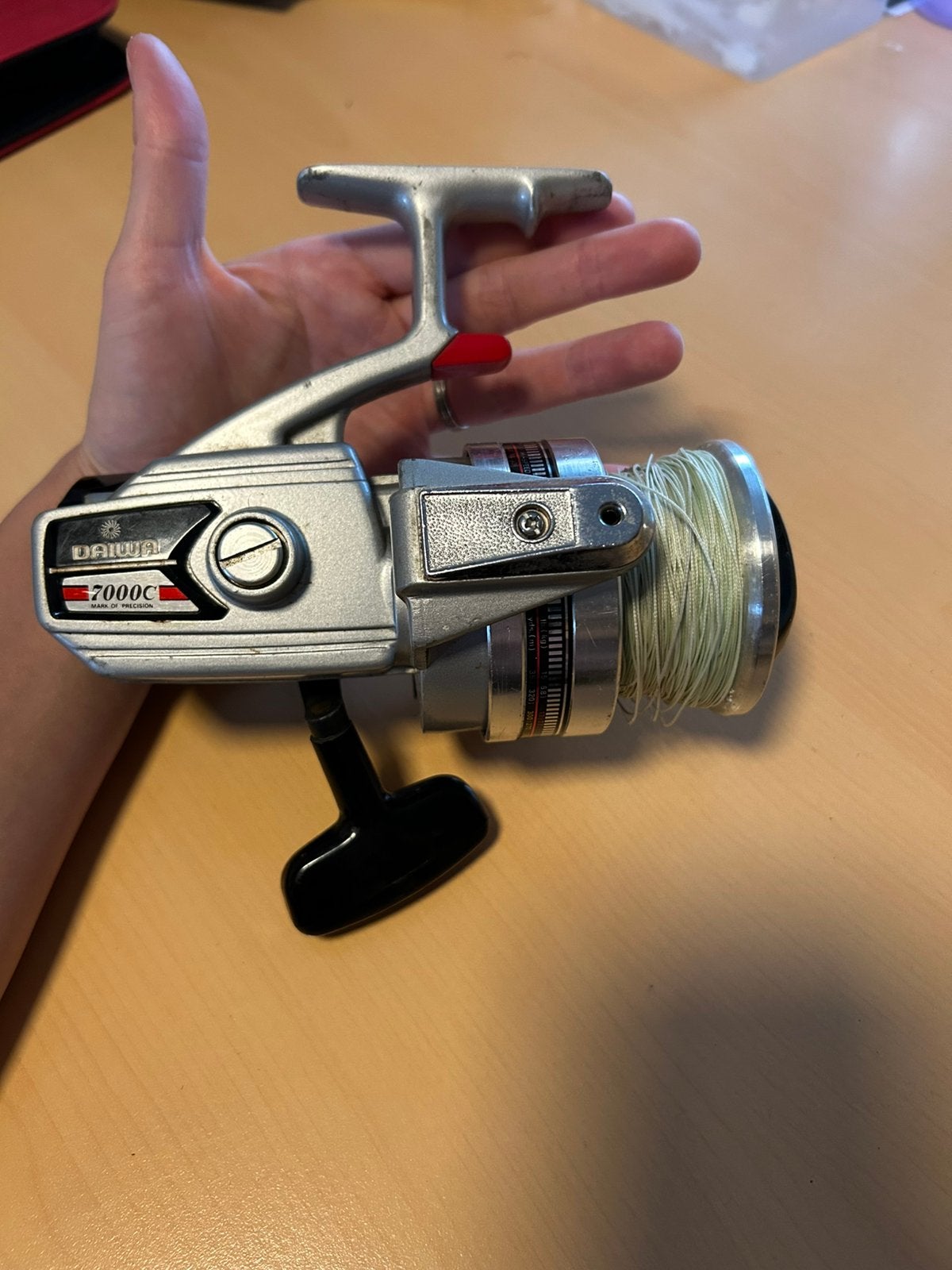 Daiwa 7000C zeevismolen, Ophalen of Verzenden, Gebruikt, Molen
