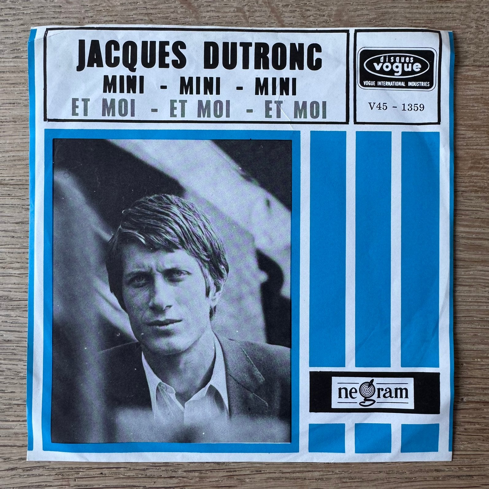 Jacques Dutronc Mini-Mini-Mini/ Et Moi 7” vinyl single 1966, Gebruikt, Fotohoes, 7 inch, Ophalen of Verzenden