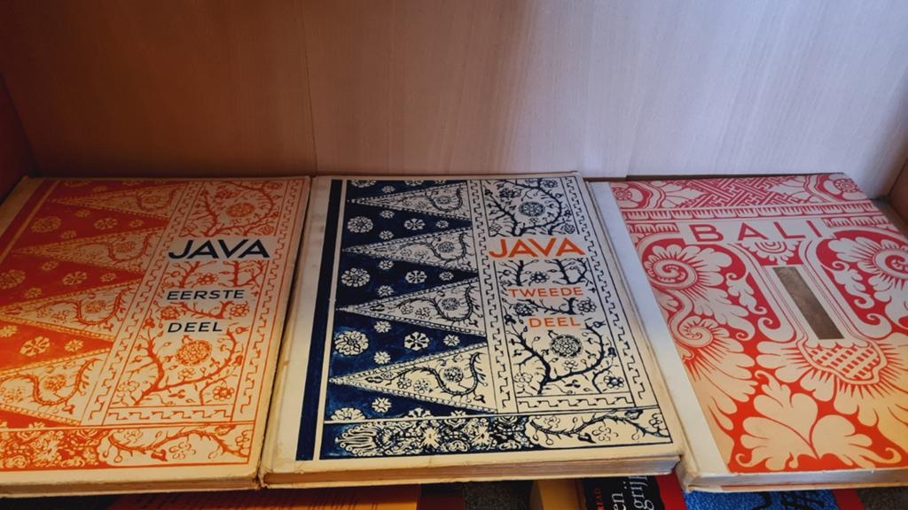Java Eerste Deel & Tweede Deel + Bali - J.C. Lamster (1934), Boeken, Literatuur, Gelezen, Nederland, Ophalen of Verzenden